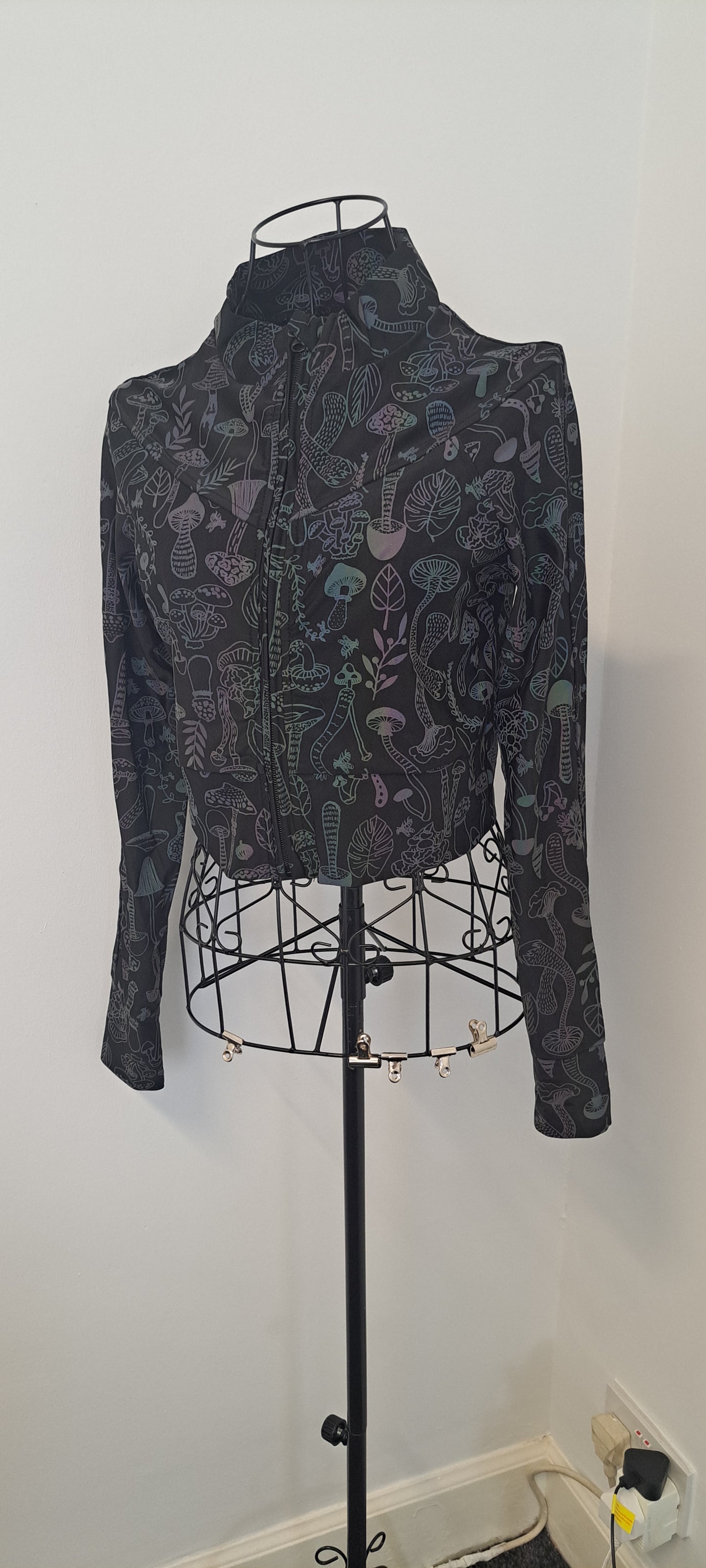 Reflective Print Long Sleeve Cropped Jacket